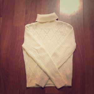 Cream Jones Wear Turtleneck Sweater 🐢